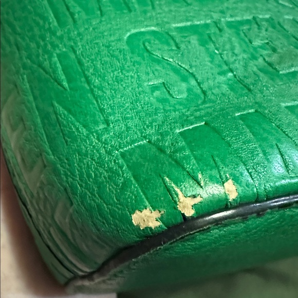 Steve Madden Green Embossed Logo Crossbody with Gold Chain - Picture 7 of 8